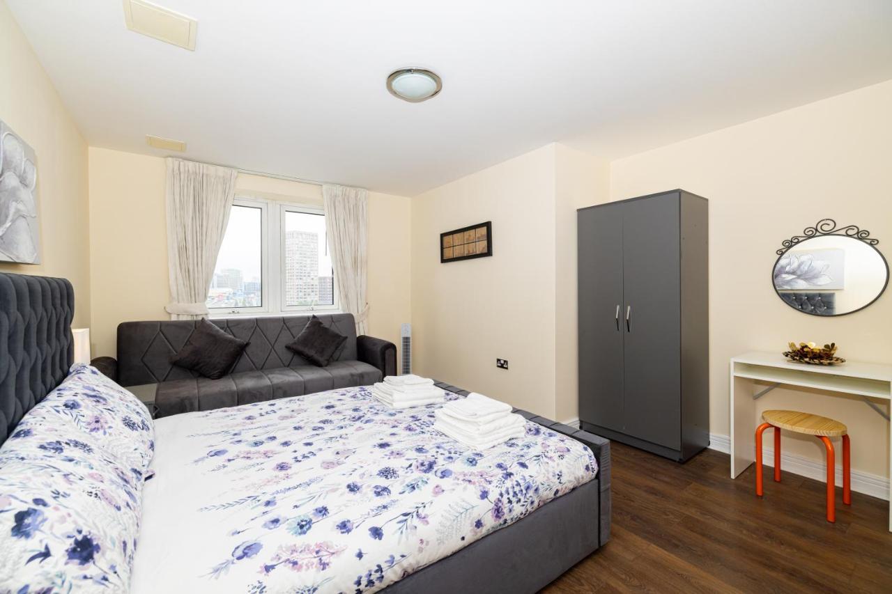 Two Bed Apartment Near Canary Wharf Лондон Екстер'єр фото