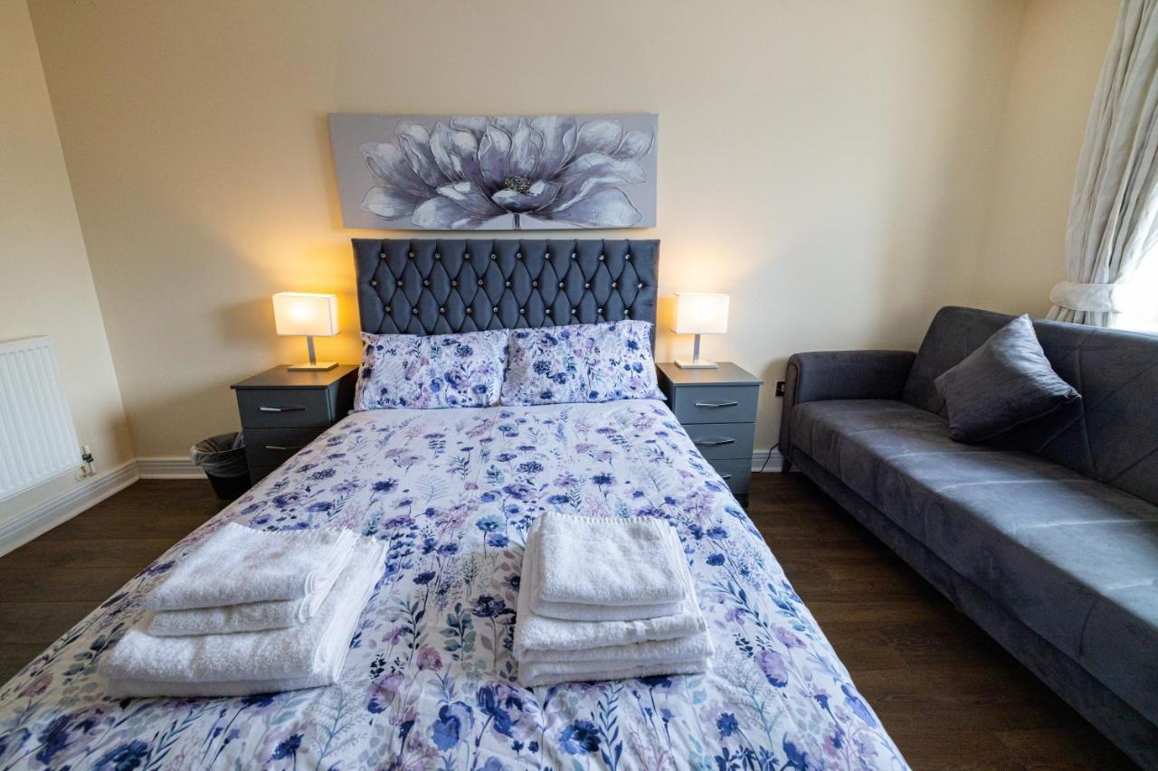 Two Bed Apartment Near Canary Wharf Лондон Екстер'єр фото