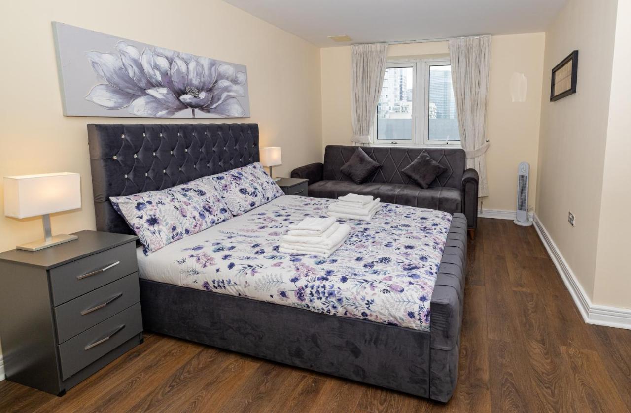 Two Bed Apartment Near Canary Wharf Лондон Екстер'єр фото
