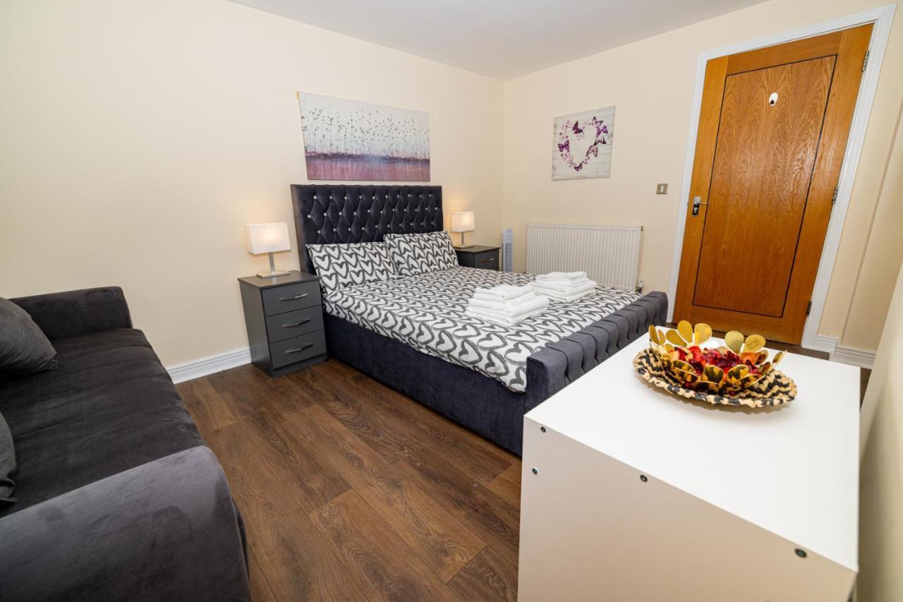 Two Bed Apartment Near Canary Wharf Лондон Екстер'єр фото