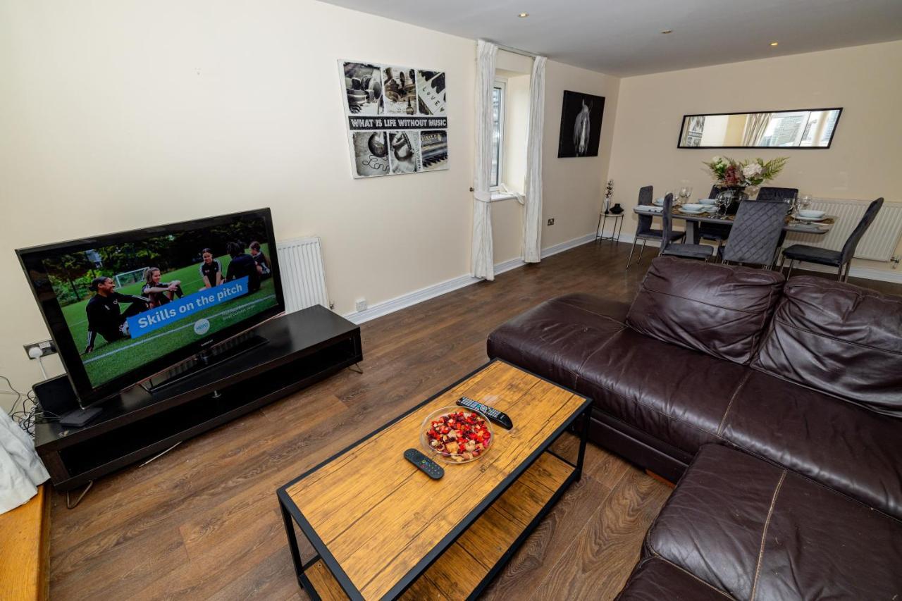 Two Bed Apartment Near Canary Wharf Лондон Екстер'єр фото