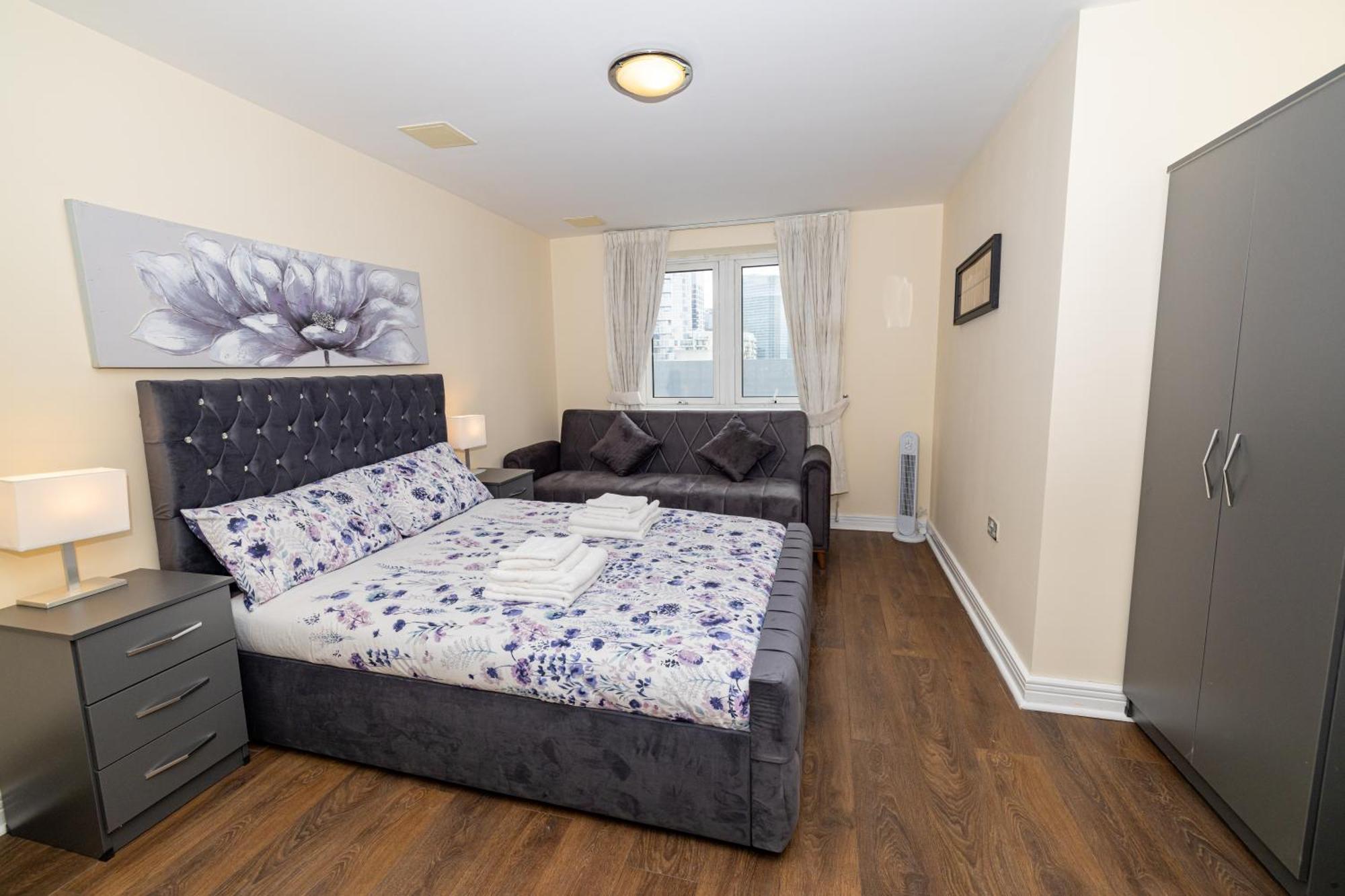 Two Bed Apartment Near Canary Wharf Лондон Екстер'єр фото