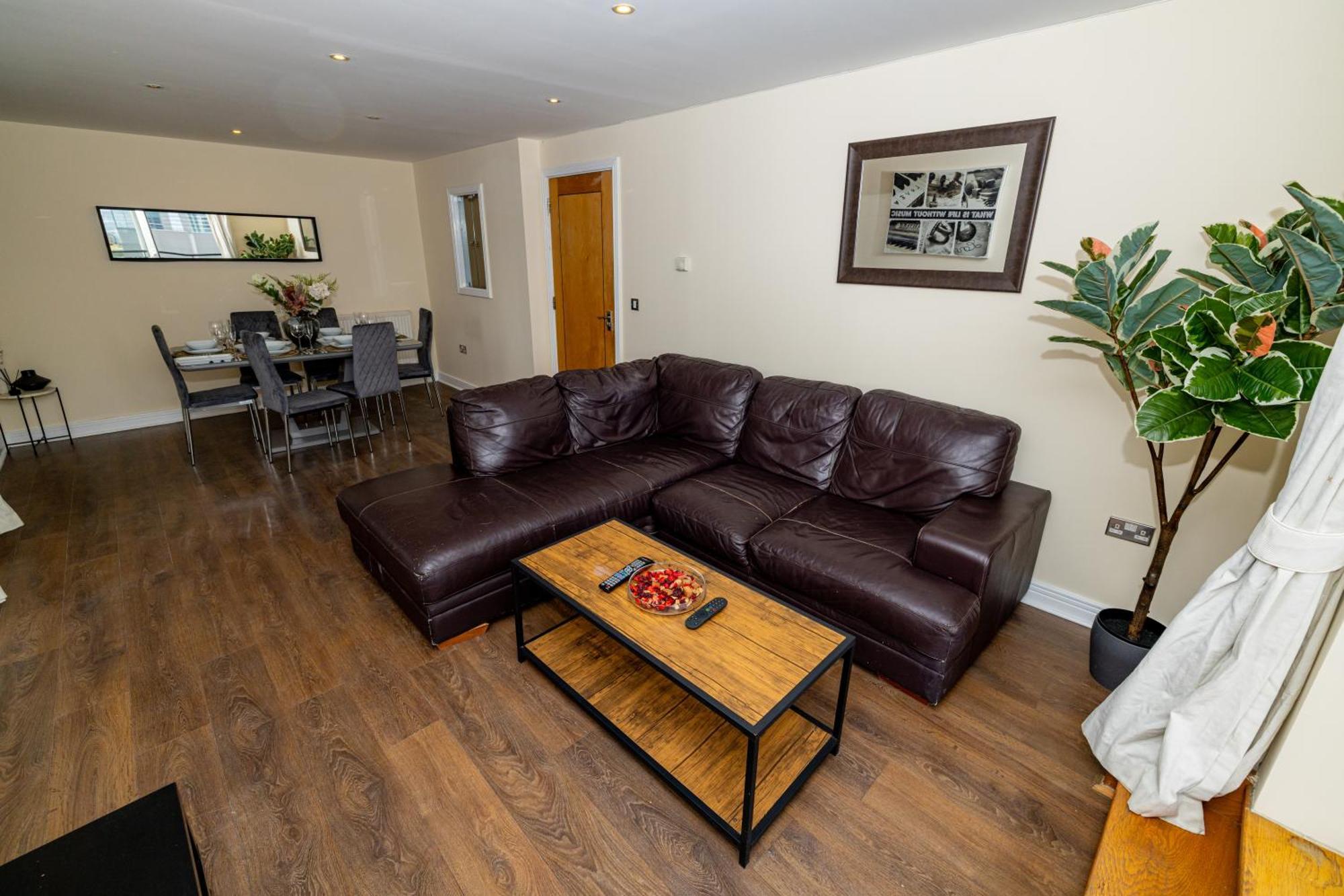 Two Bed Apartment Near Canary Wharf Лондон Екстер'єр фото